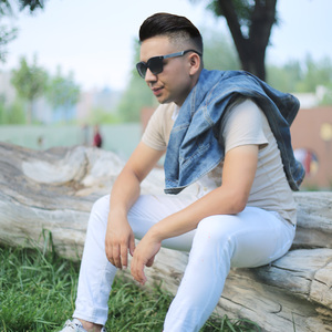 400部酒店情侣偷拍视频
